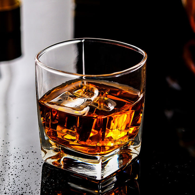 Wine To Beer To Liquor - 235ml 4 szt. Zestaw piwo brandy